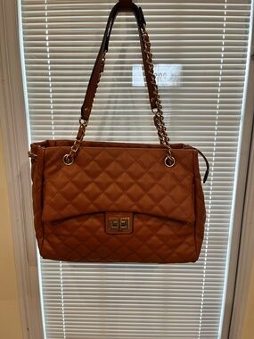 Quilted Shoulder Bag with Chain Strap in Cognac